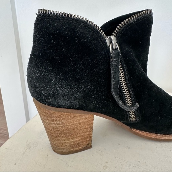 Dolce vita jana black suede pointed toe zipper ankle boots - Picture 9 of 11